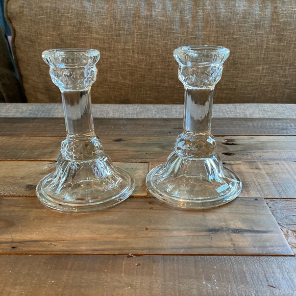 Clear glass candle holders - Picture 5 of 7